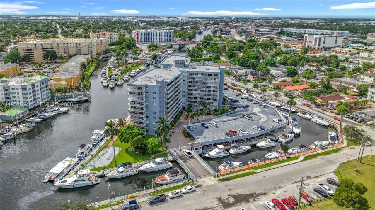 1800 NW 24th Ave, Unit 1020, Miami, FL 33125 Photo