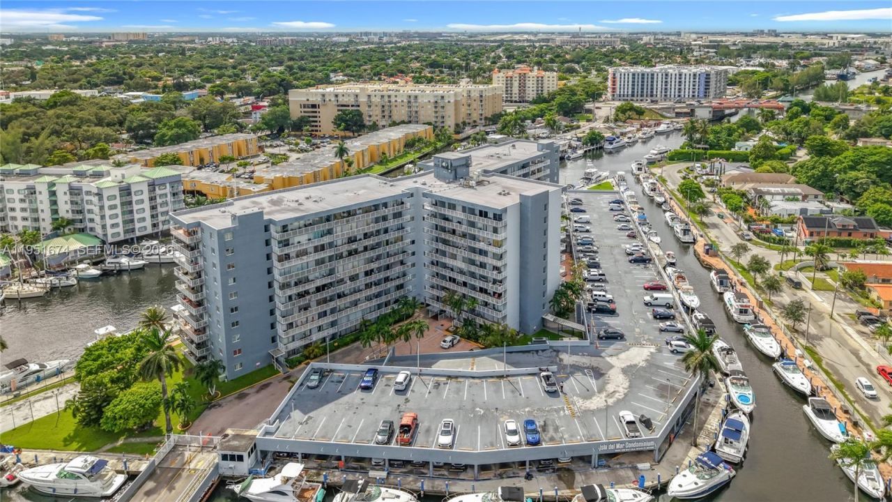 1800 NW 24th Ave, Unit 1020, Miami, FL 33125 Photo