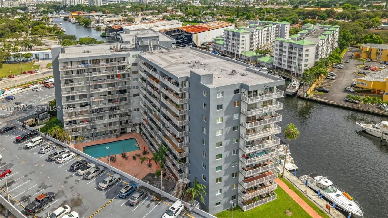 1800 NW 24th Ave, Unit 1020, Miami, FL 33125 Photo