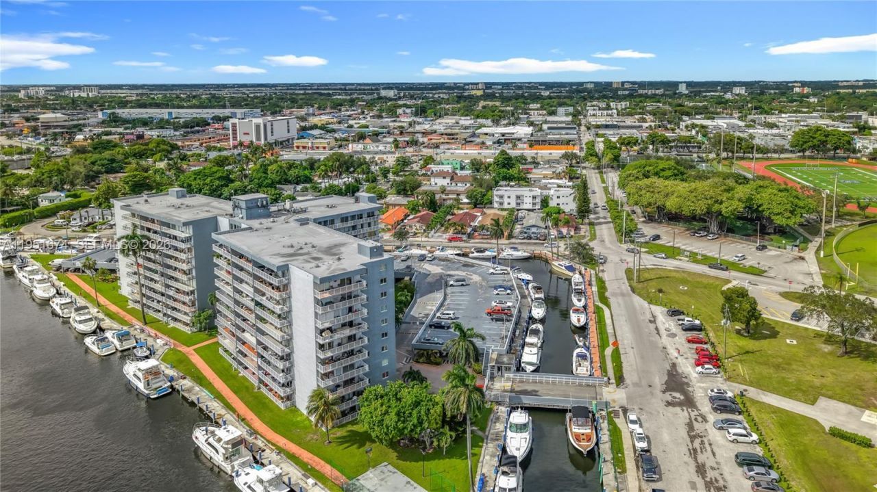 1800 NW 24th Ave, Unit 1020, Miami, FL 33125 Photo