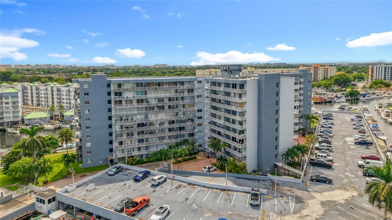 1800 NW 24th Ave, Unit 1020, Miami, FL 33125 Photo