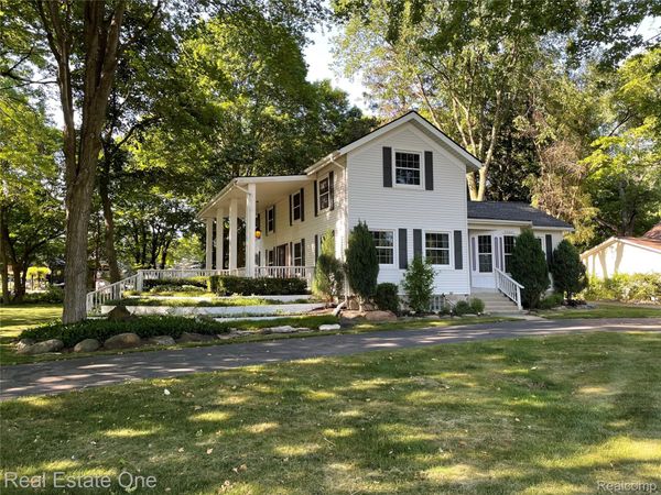 22601 W Main Street, Armada Village, Mi 48005