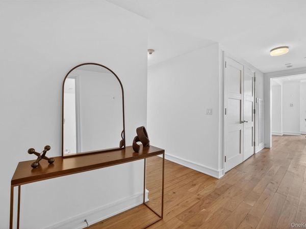 5 Renaissance Square, Unit 10G, White Plains, NY 10601