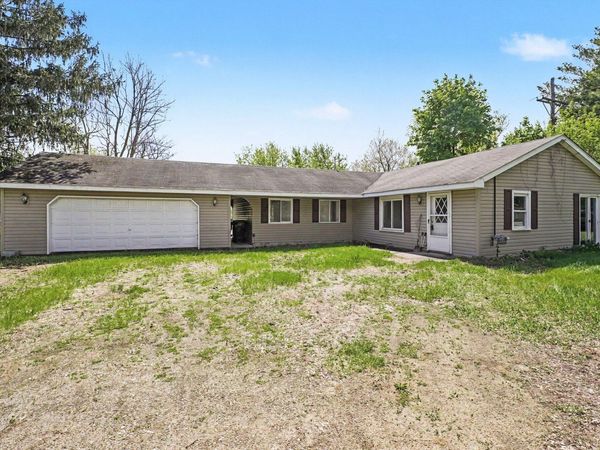1821 N Lapeer Road, Lapeer, MI 48446