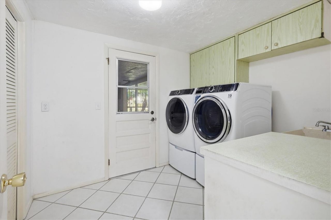 6811 10th Avenue W, Bradenton, FL 34209 Photo