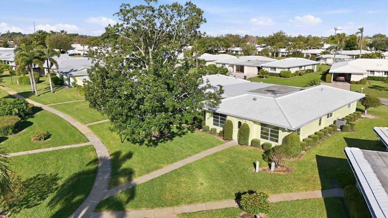 6811 10th Avenue W, Bradenton, FL 34209 Photo