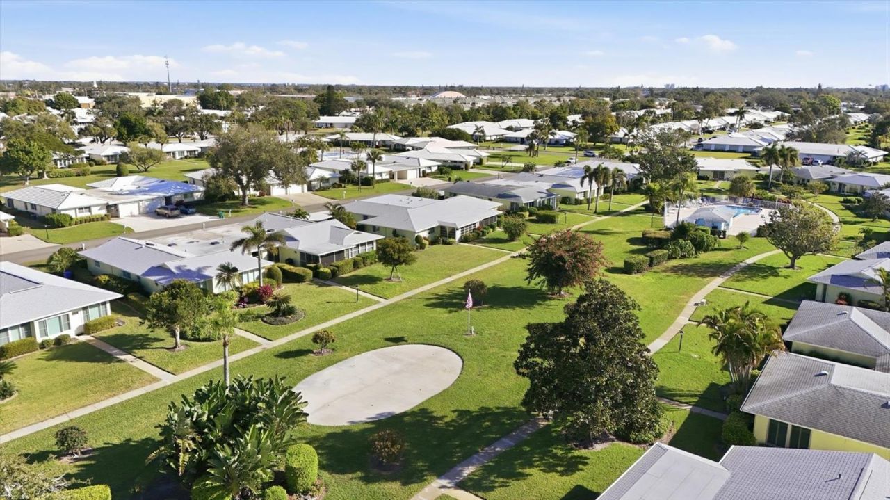 6811 10th Avenue W, Bradenton, FL 34209 Photo