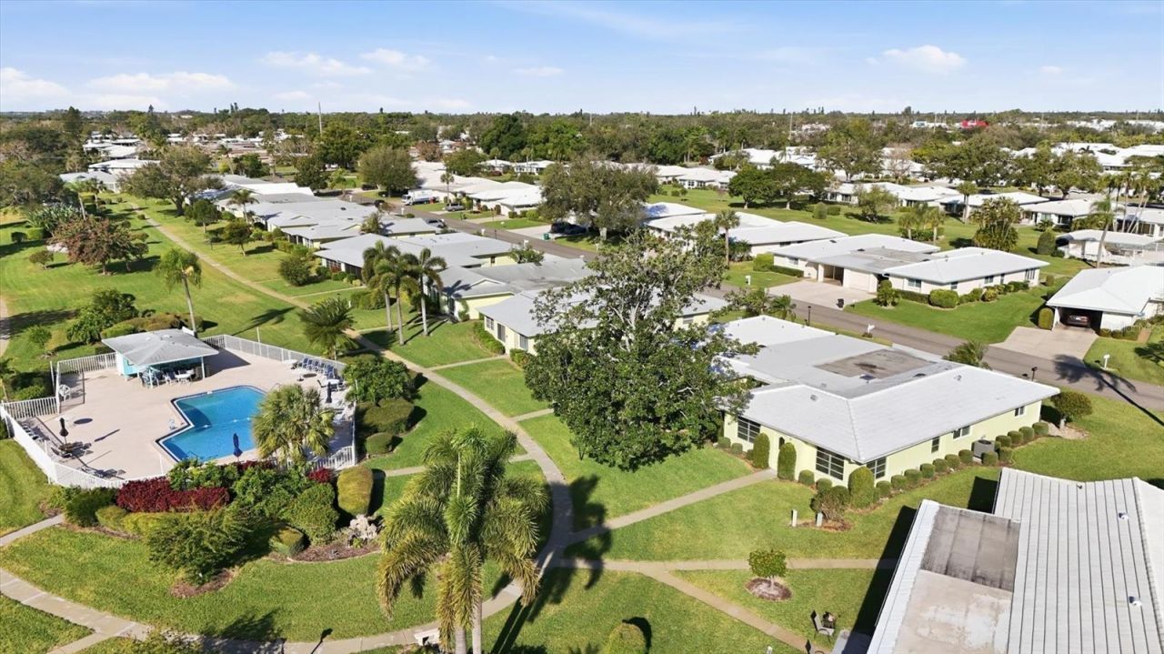 6811 10th Avenue W, Bradenton, FL 34209 Photo