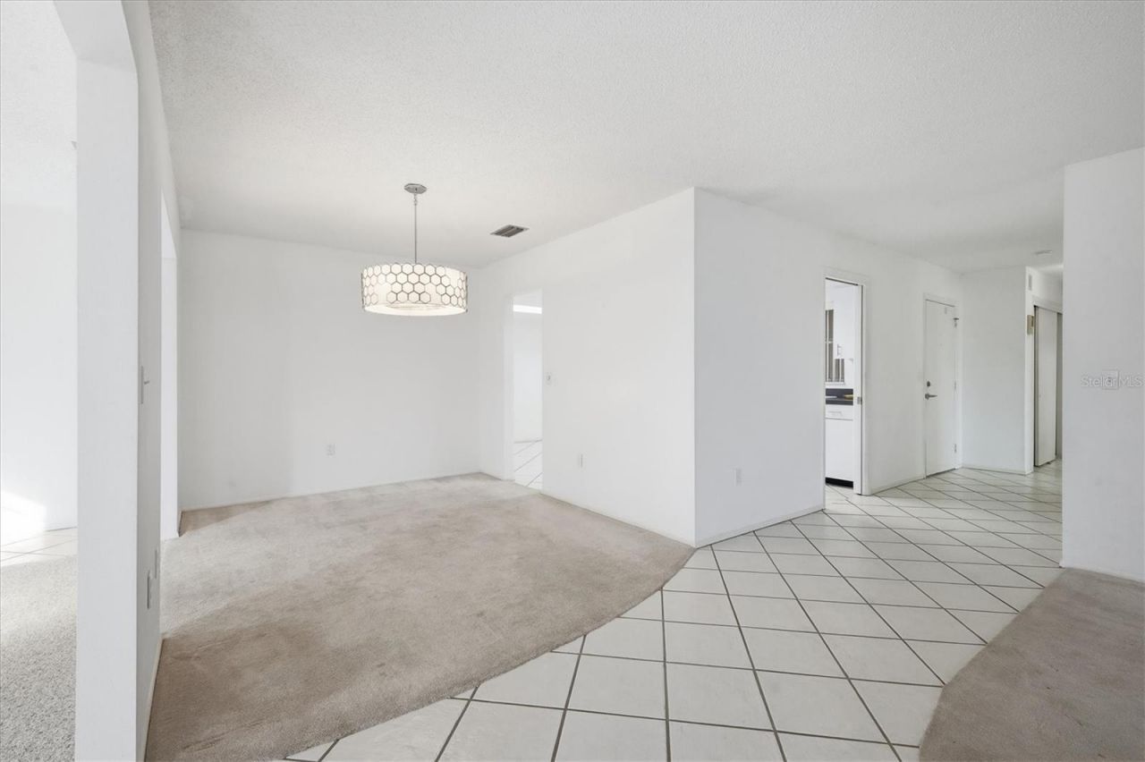 6811 10th Avenue W, Bradenton, FL 34209 Photo