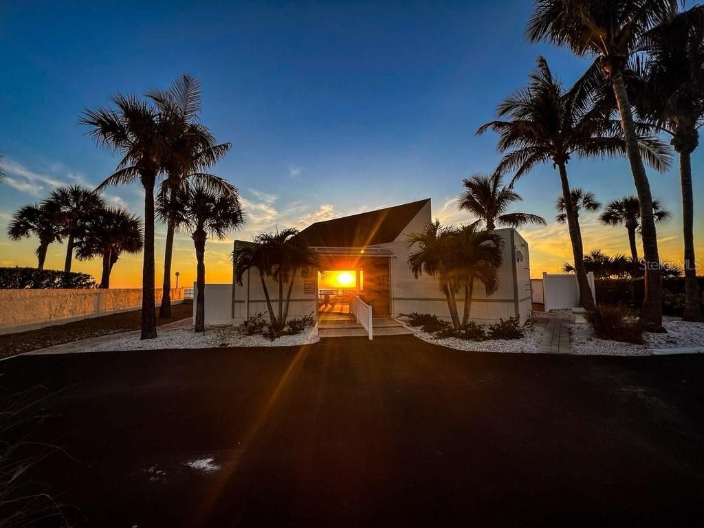 4310 Falmouth Drive, Unit 102, Longboat Key, FL 34228 Photo