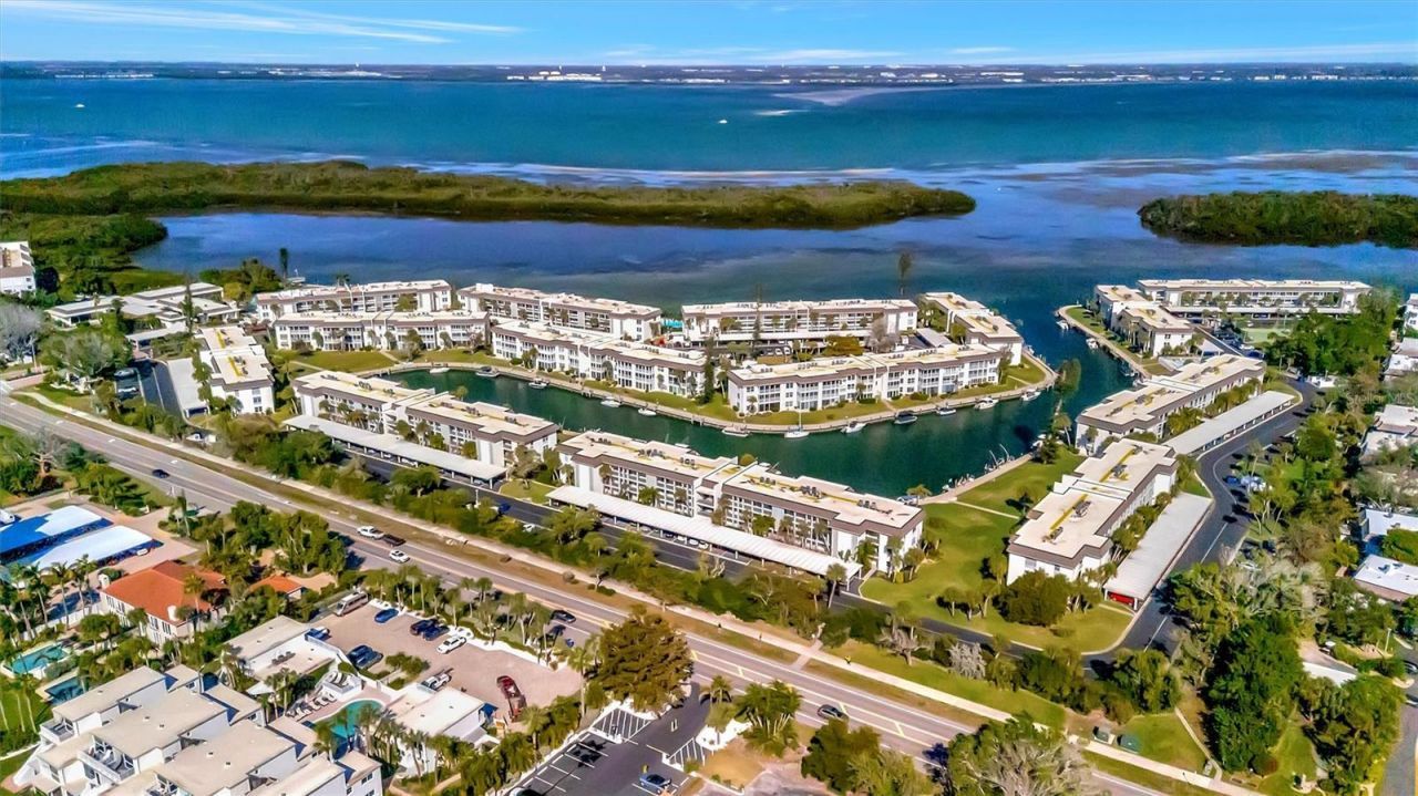 4310 Falmouth Drive, Unit 102, Longboat Key, FL 34228 Photo