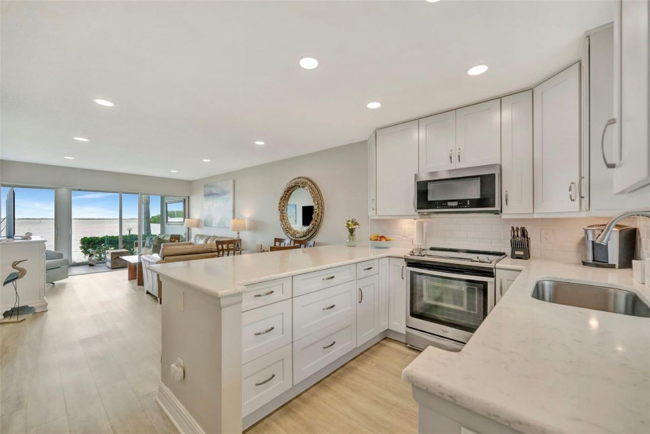 4310 Falmouth Drive, Unit 102, Longboat Key, FL 34228 Photo