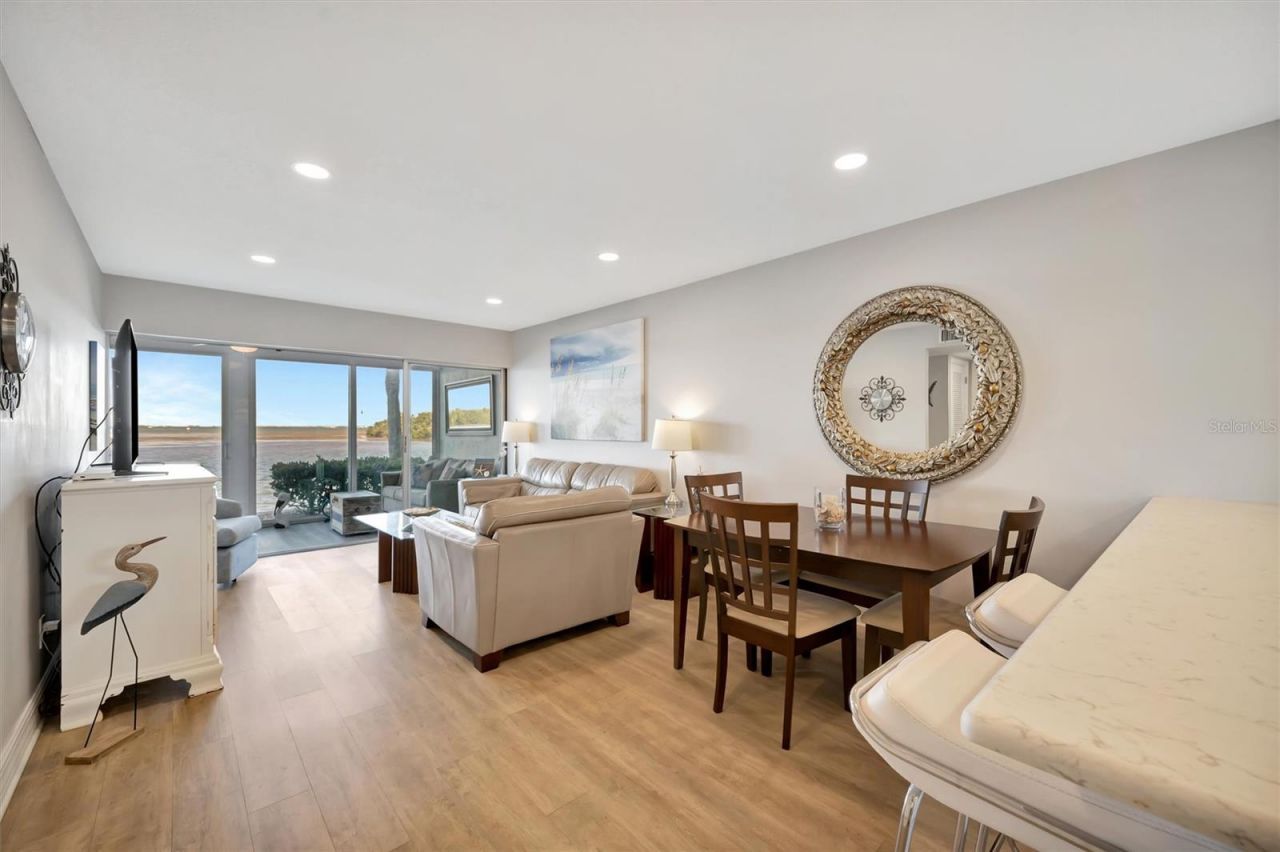 4310 Falmouth Drive, Unit 102, Longboat Key, FL 34228 Photo