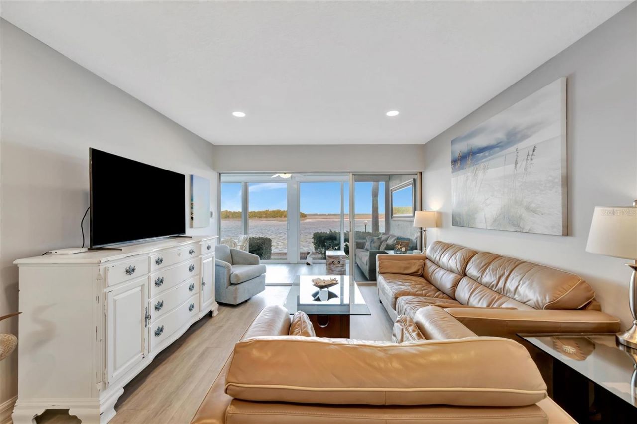 4310 Falmouth Drive, Unit 102, Longboat Key, FL 34228 Photo