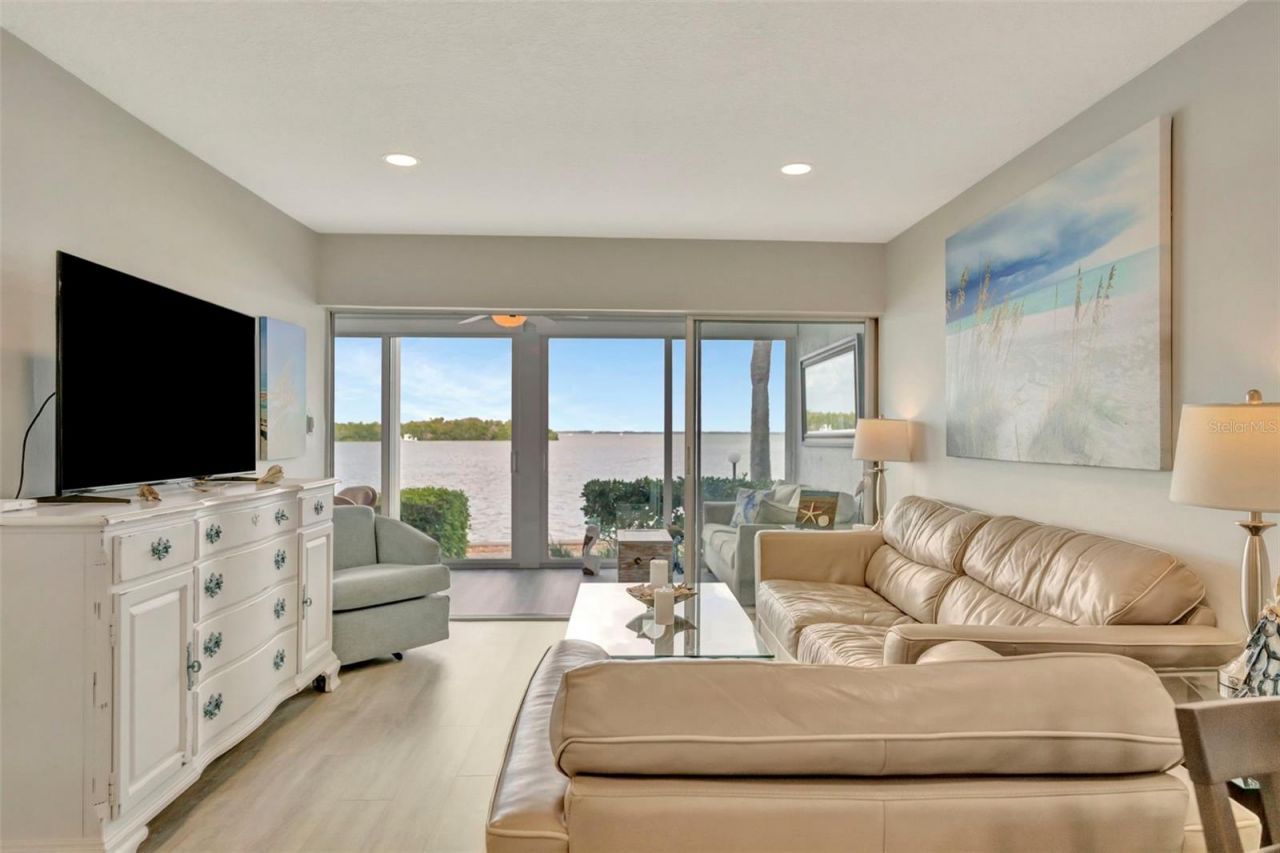 4310 Falmouth Drive, Unit 102, Longboat Key, FL 34228 Photo