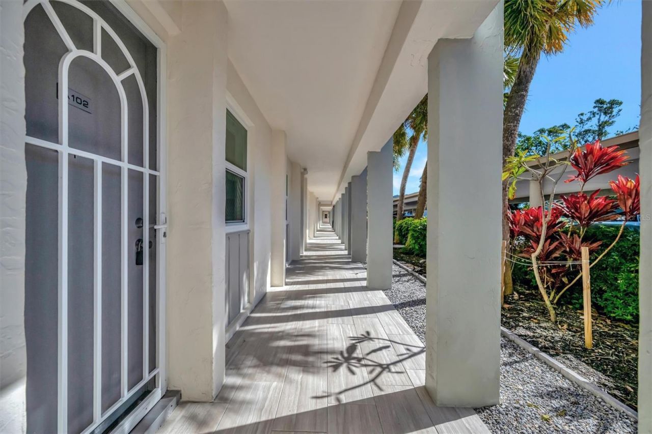 4310 Falmouth Drive, Unit 102, Longboat Key, FL 34228 Photo