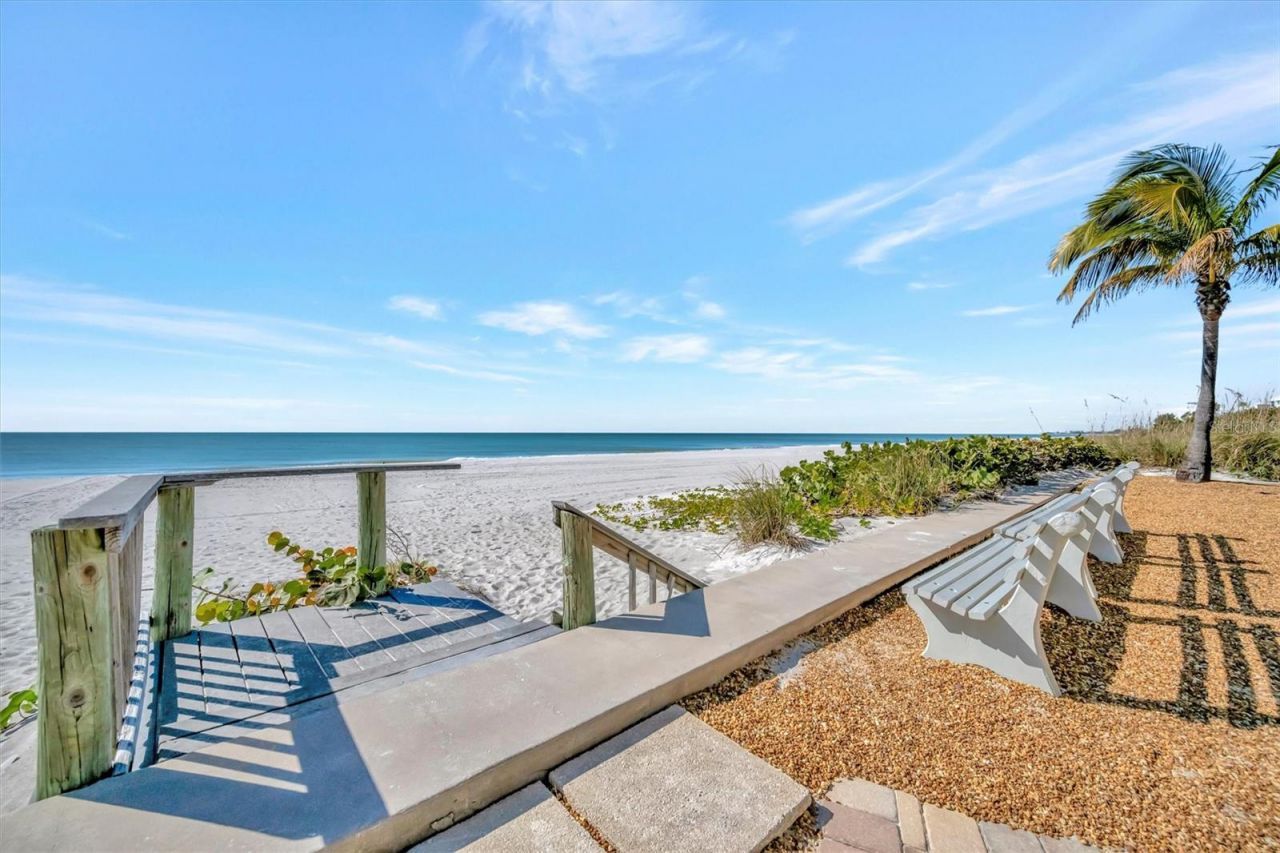 4310 Falmouth Drive, Unit 102, Longboat Key, FL 34228 Photo