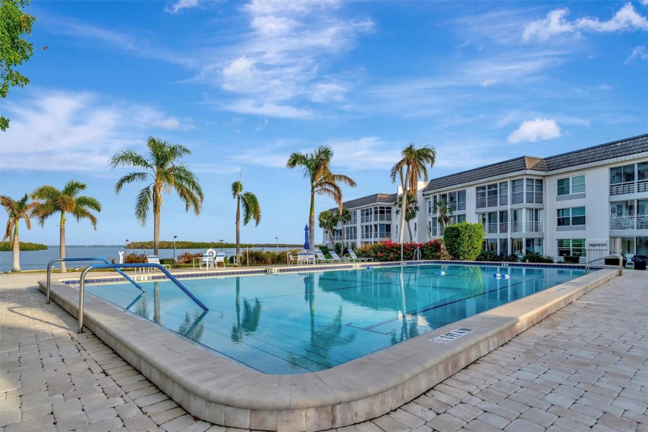 4310 Falmouth Drive, Unit 102, Longboat Key, FL 34228 Photo