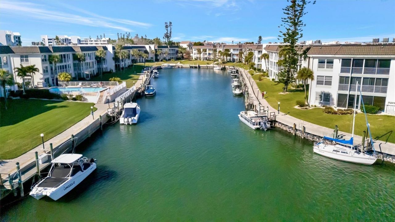 4310 Falmouth Drive, Unit 102, Longboat Key, FL 34228 Photo