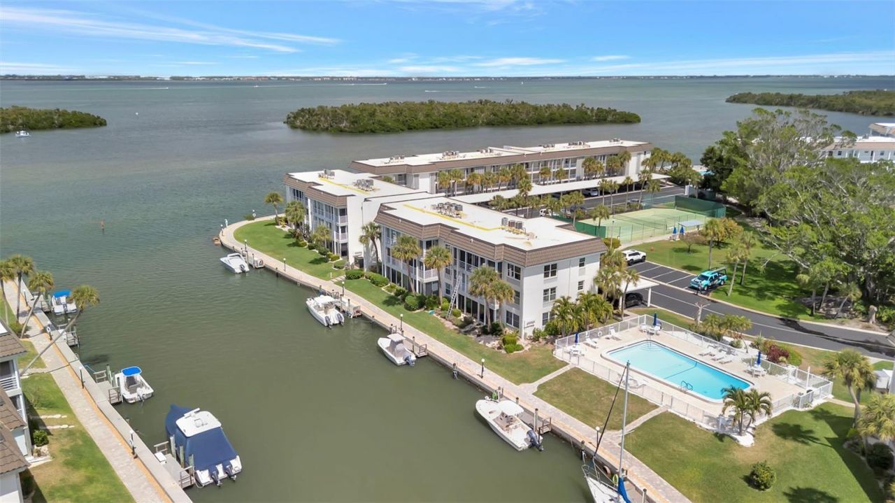 4310 Falmouth Drive, Unit 102, Longboat Key, FL 34228 Photo