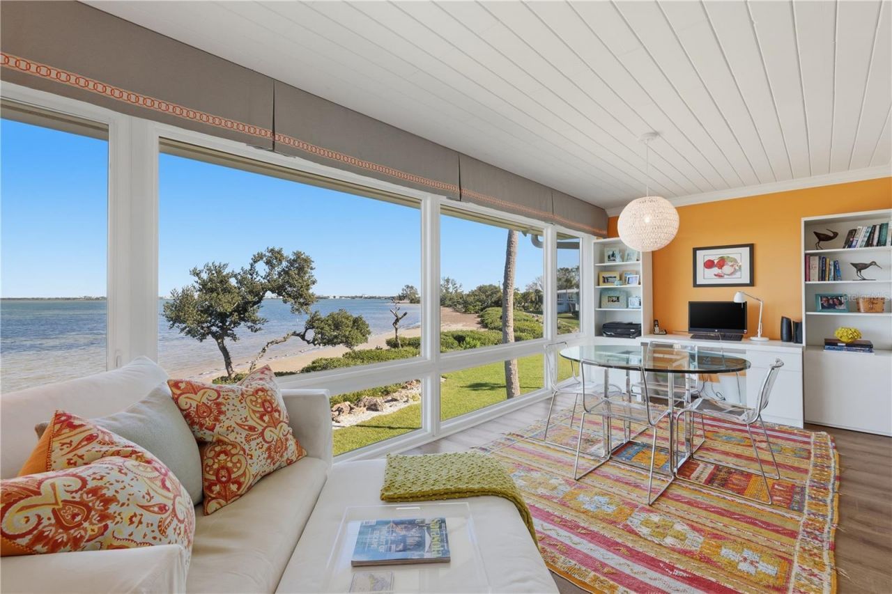 600 Manatee Avenue, Unit 210, Holmes Beach, FL 34217 Photo