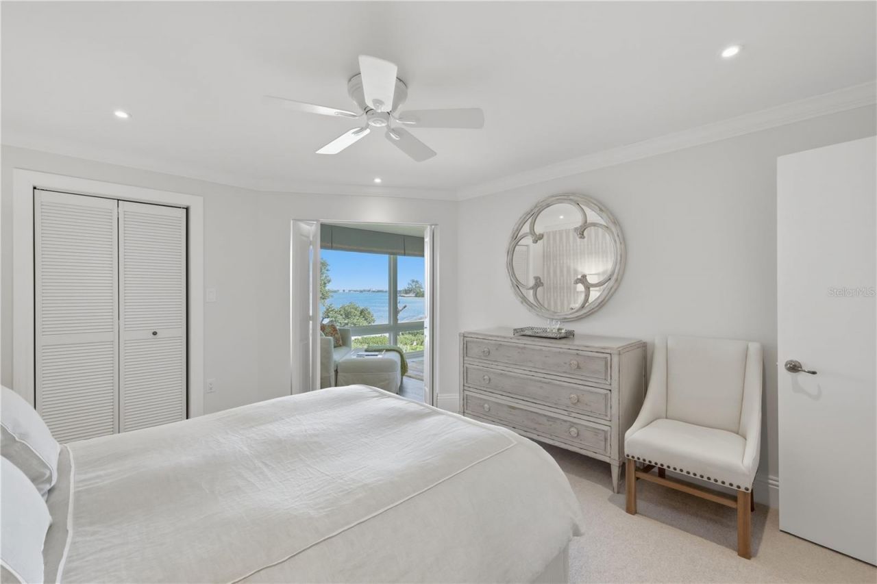 600 Manatee Avenue, Unit 210, Holmes Beach, FL 34217 Photo