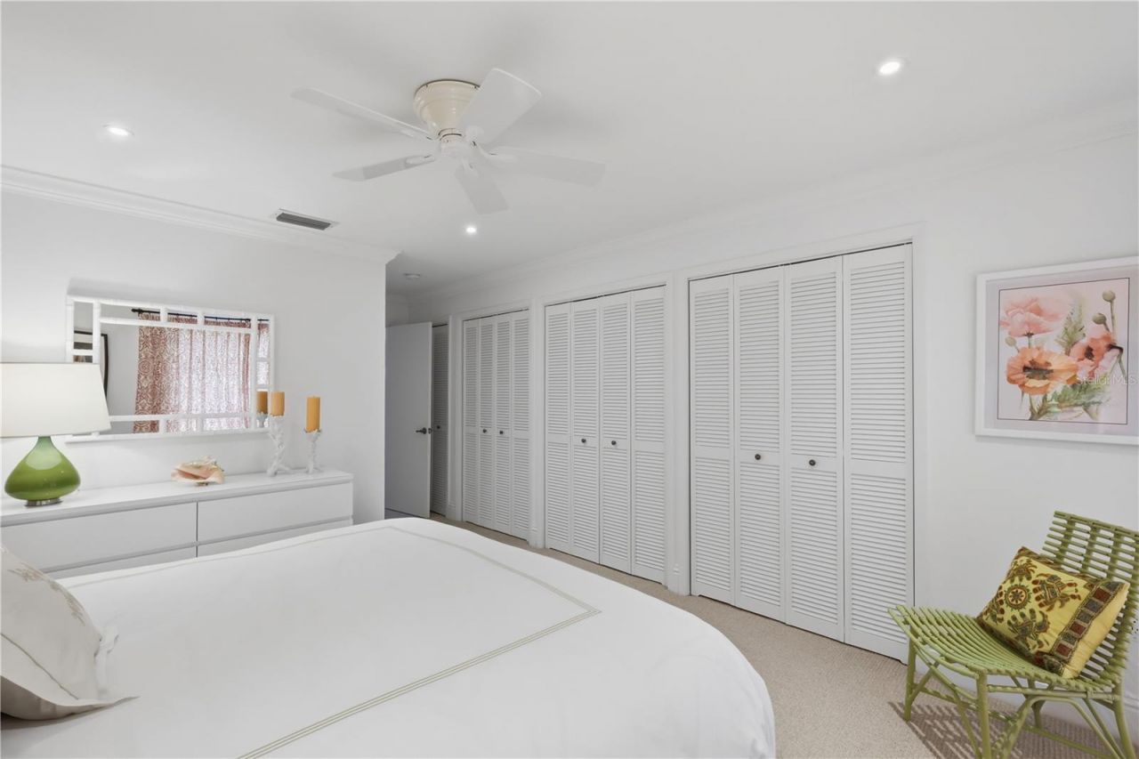 600 Manatee Avenue, Unit 210, Holmes Beach, FL 34217 Photo