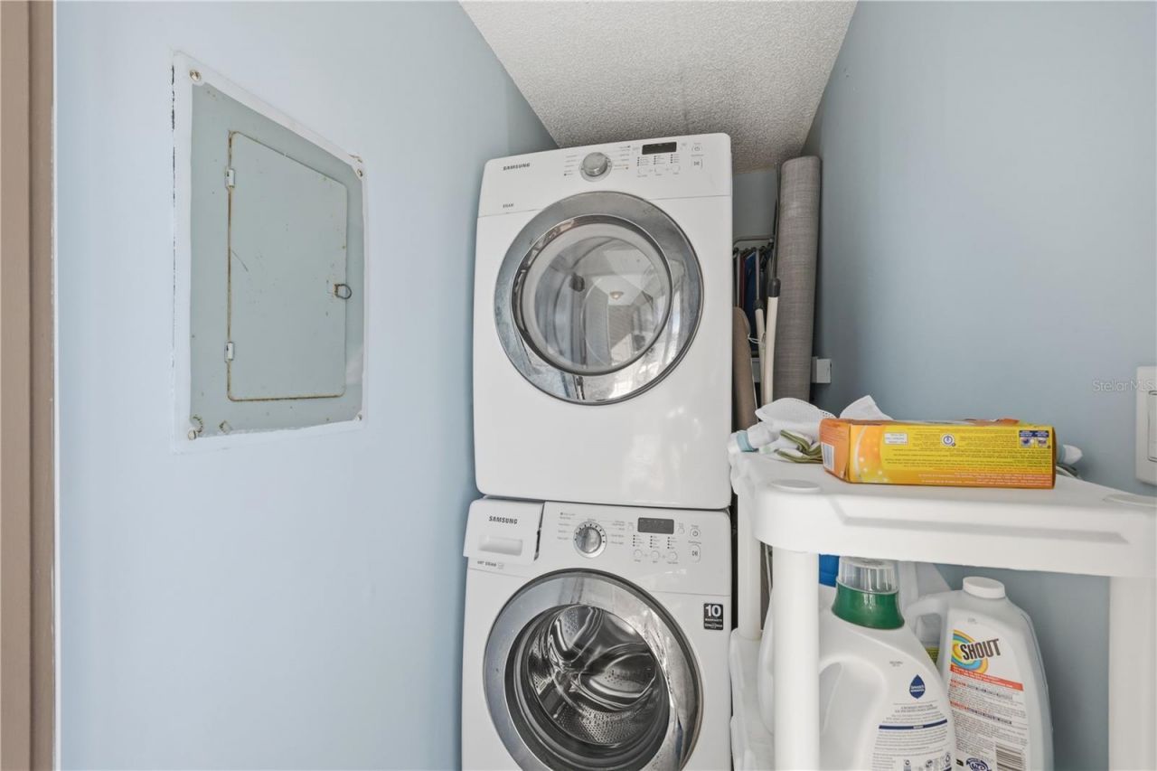 600 Manatee Avenue, Unit 210, Holmes Beach, FL 34217 Photo