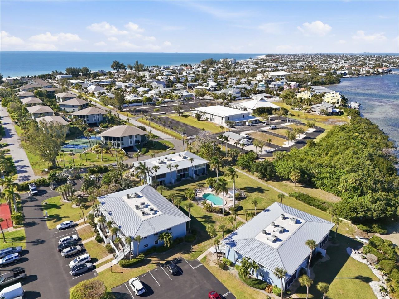 600 Manatee Avenue, Unit 210, Holmes Beach, FL 34217 Photo