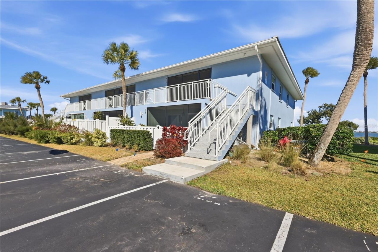 600 Manatee Avenue, Unit 210, Holmes Beach, FL 34217 Photo