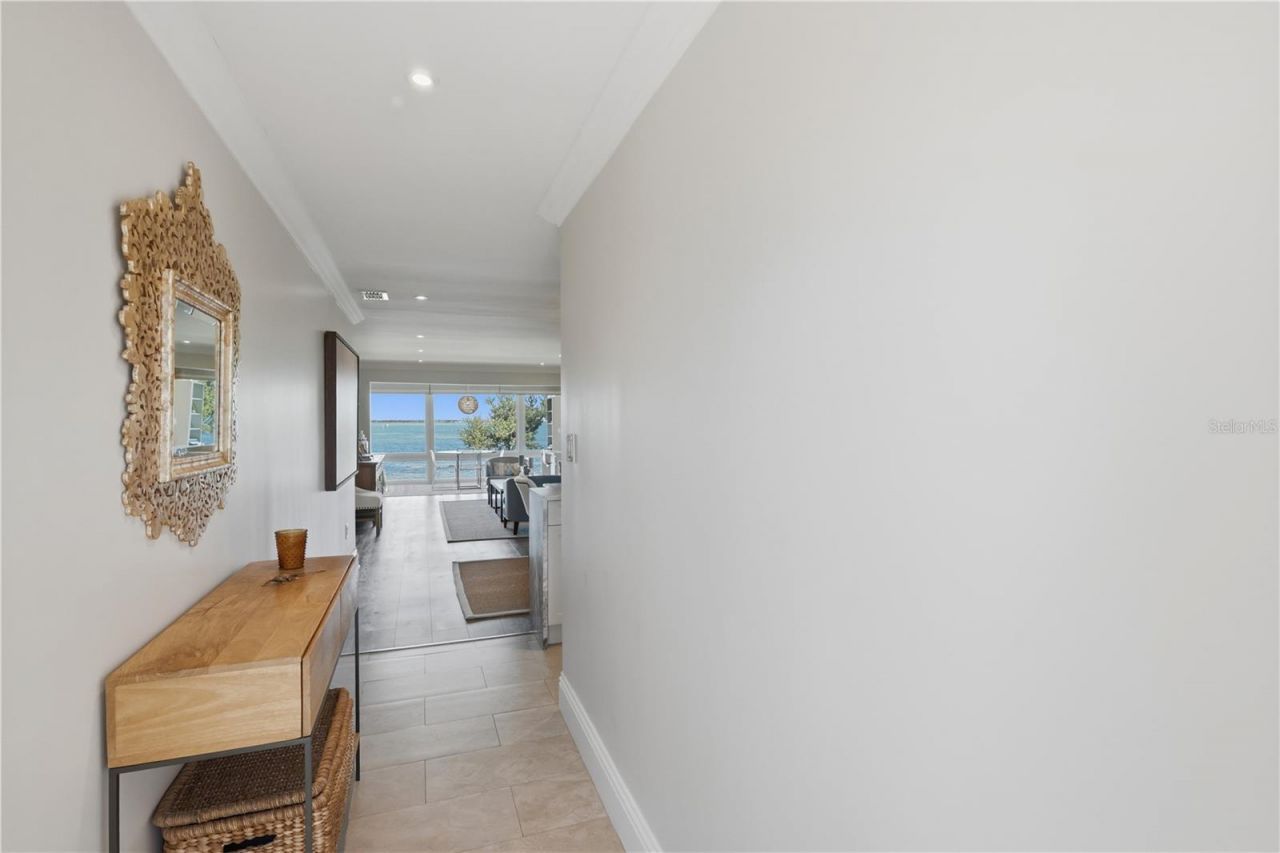 600 Manatee Avenue, Unit 210, Holmes Beach, FL 34217 Photo