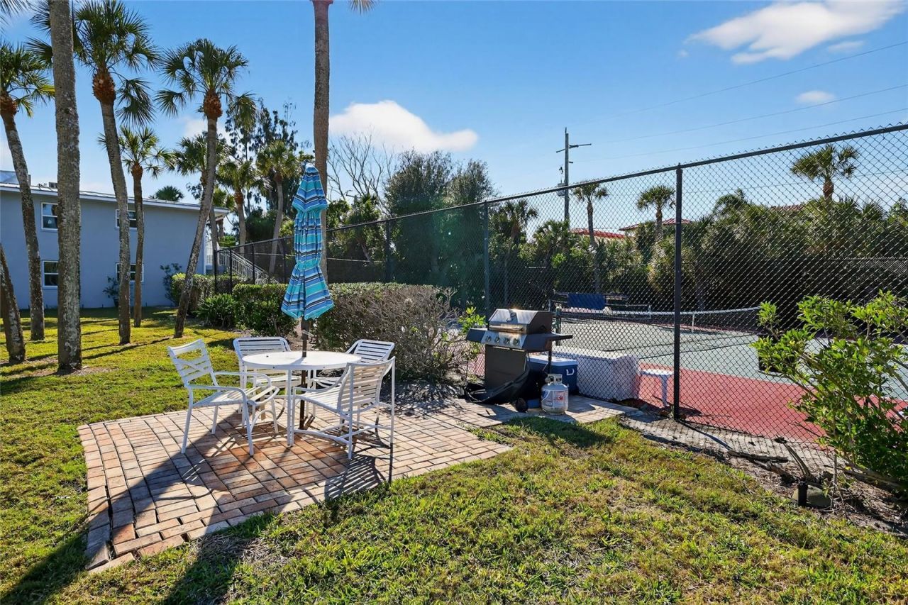 600 Manatee Avenue, Unit 210, Holmes Beach, FL 34217 Photo