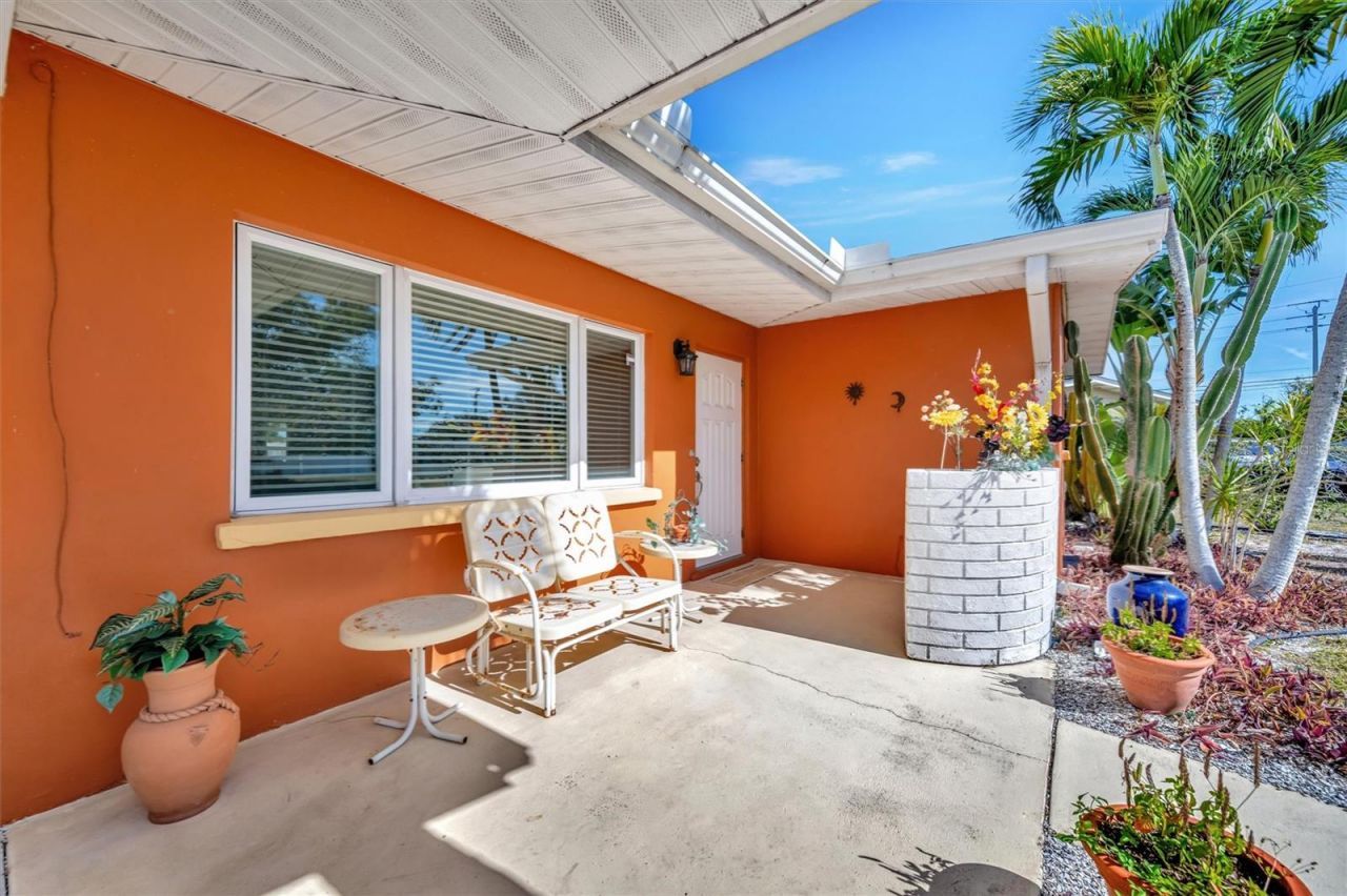 5918 8th Avenue Drive W, Bradenton, FL 34209 Photo