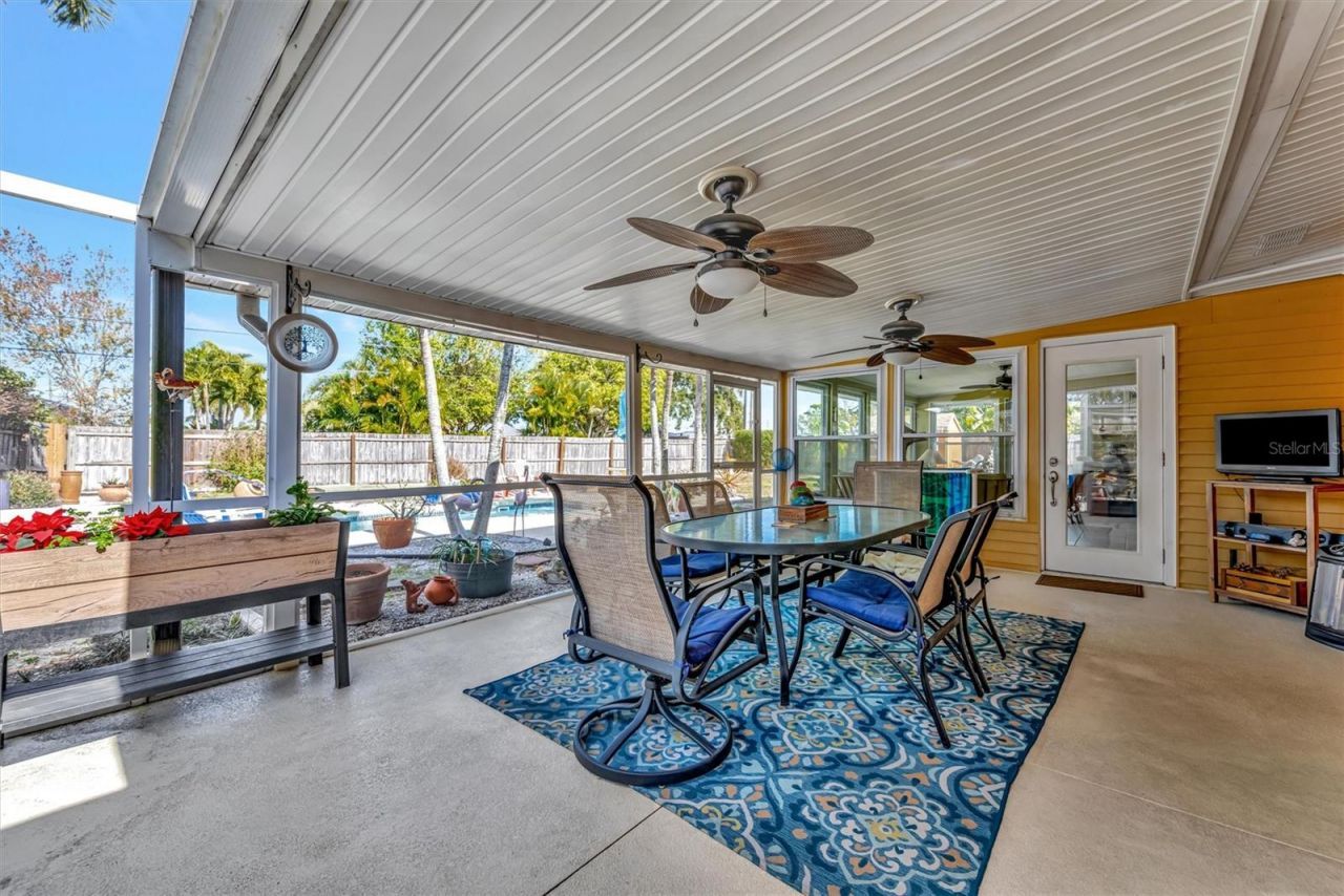 5918 8th Avenue Drive W, Bradenton, FL 34209 Photo