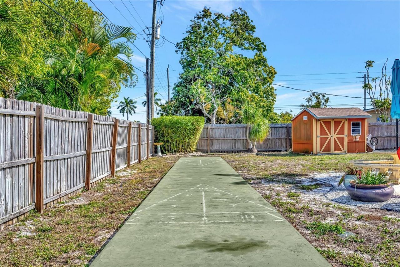 5918 8th Avenue Drive W, Bradenton, FL 34209 Photo