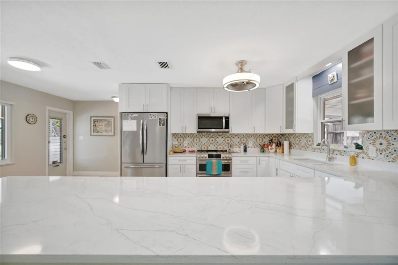 5918 8th Avenue Drive W, Bradenton, FL 34209 Photo