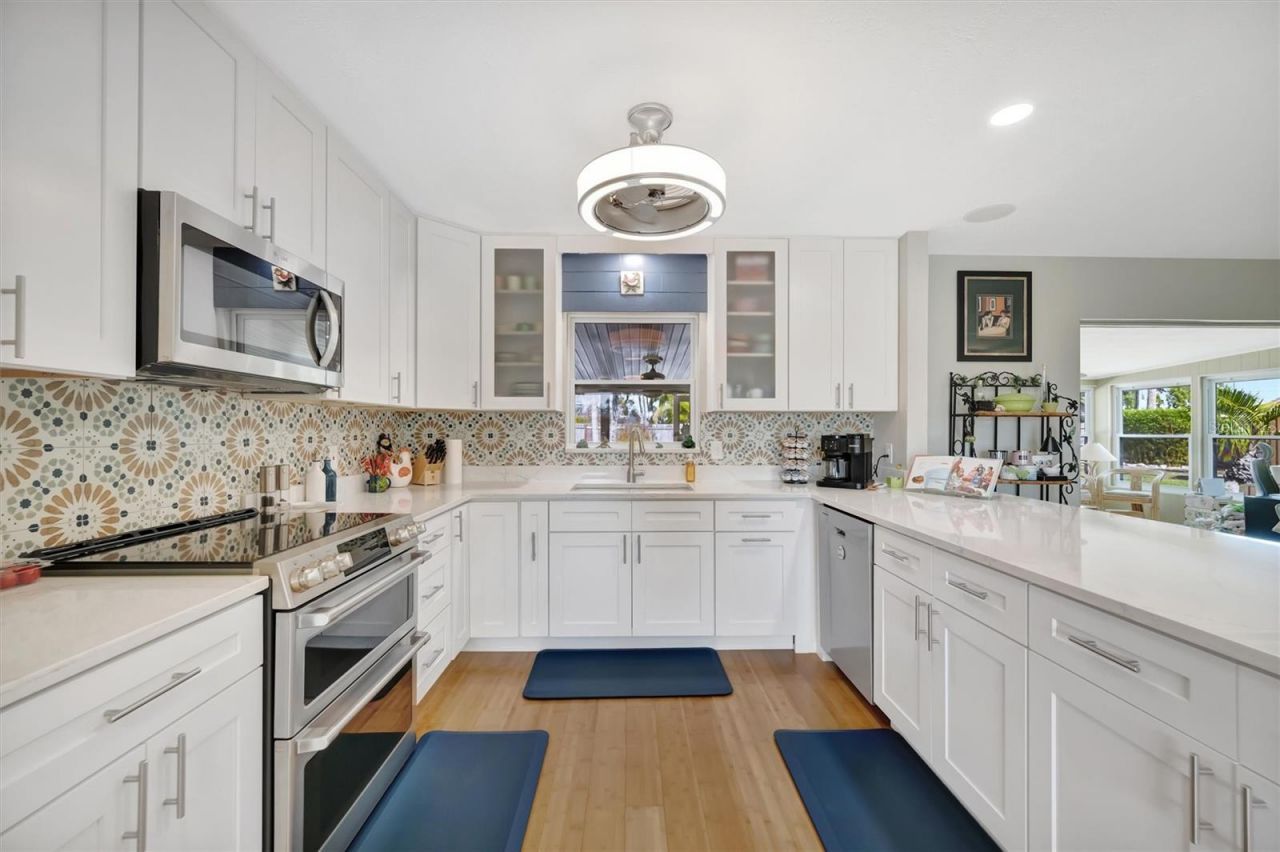 5918 8th Avenue Drive W, Bradenton, FL 34209 Photo