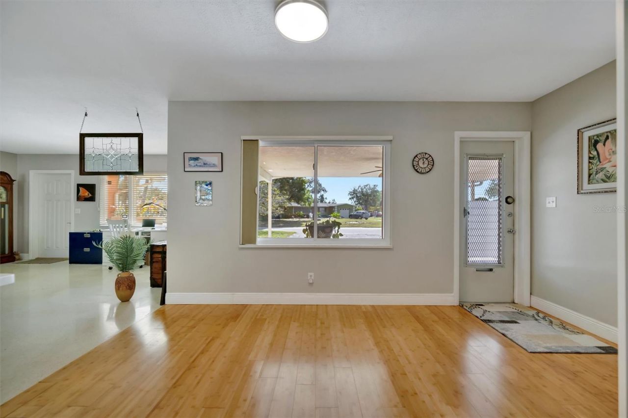 5918 8th Avenue Drive W, Bradenton, FL 34209 Photo