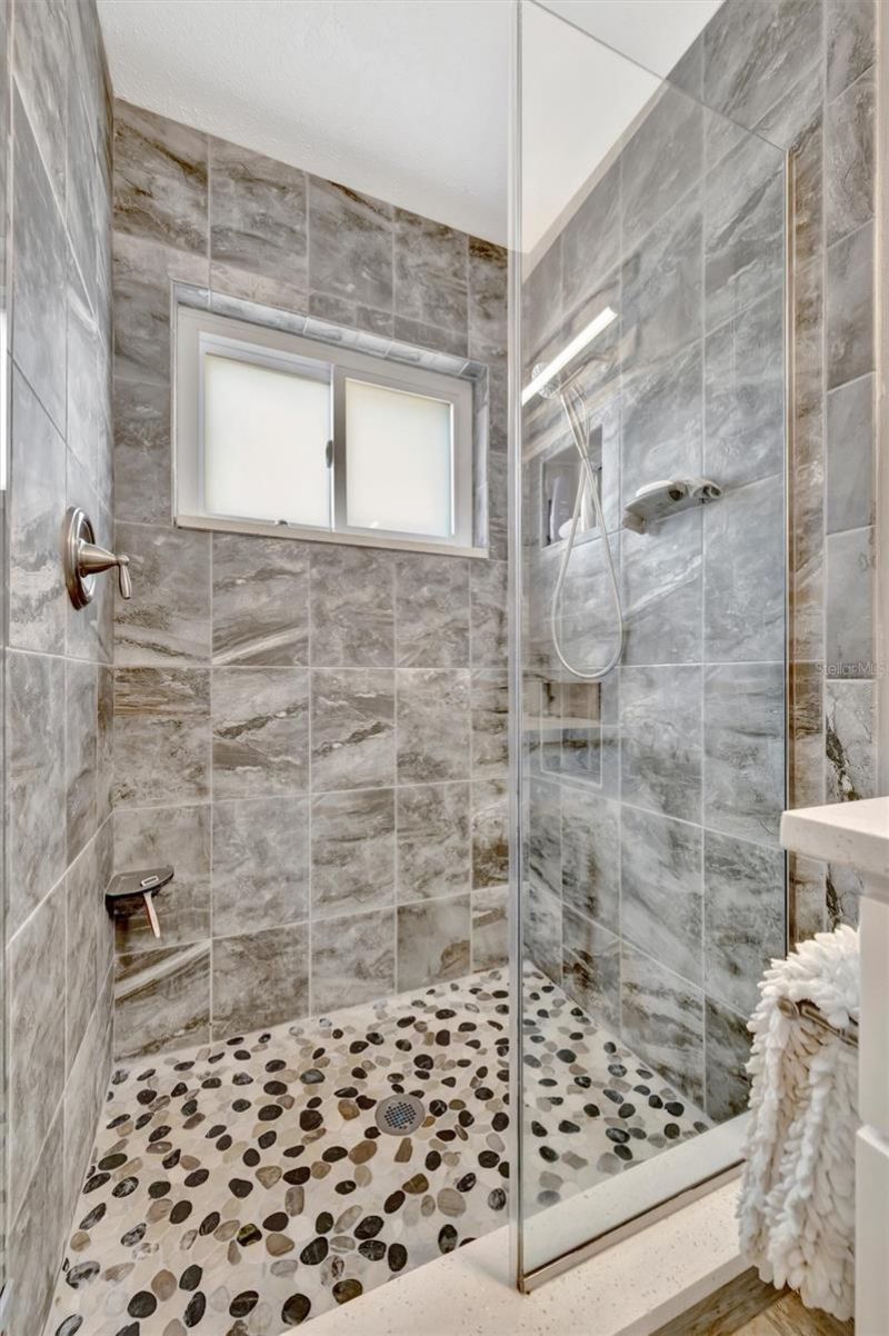 5918 8th Avenue Drive W, Bradenton, FL 34209 Photo