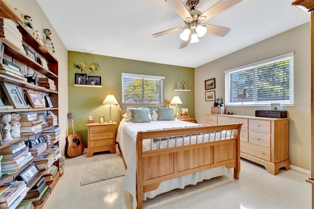 5918 8th Avenue Drive W, Bradenton, FL 34209 Photo