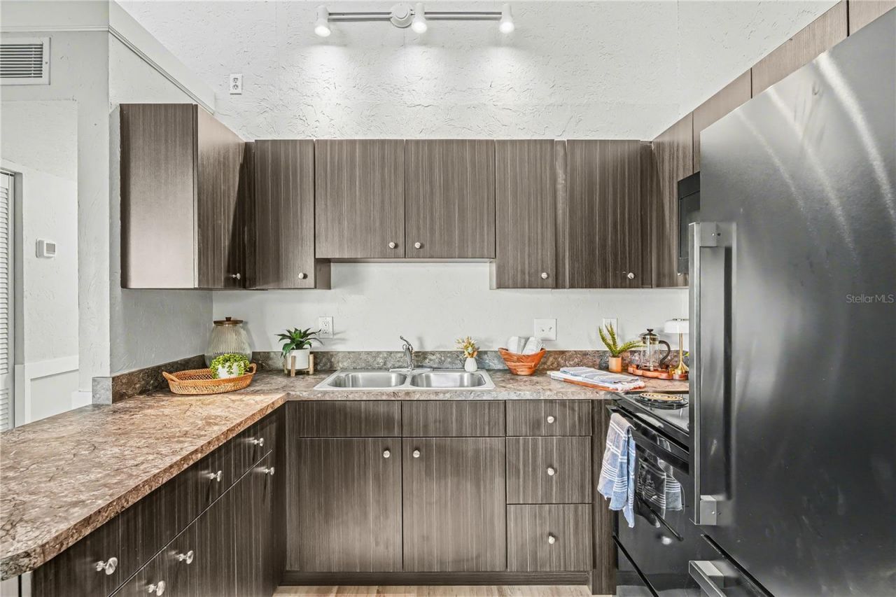 500 N Jefferson Avenue, Unit 5J, Sarasota, FL 34237 Photo