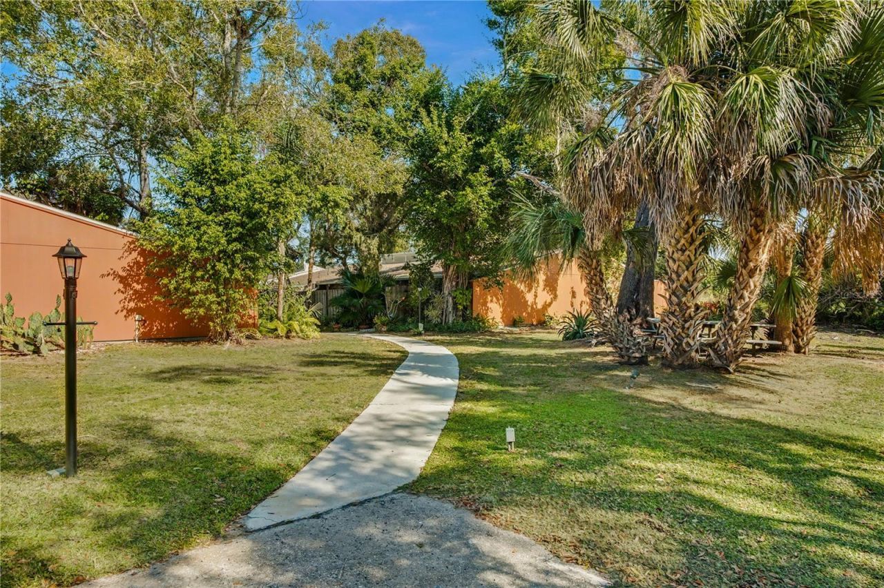 500 N Jefferson Avenue, Unit 5J, Sarasota, FL 34237 Photo