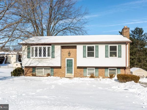 2914 HOLLAND DRIVE, MANCHESTER, MD 21102