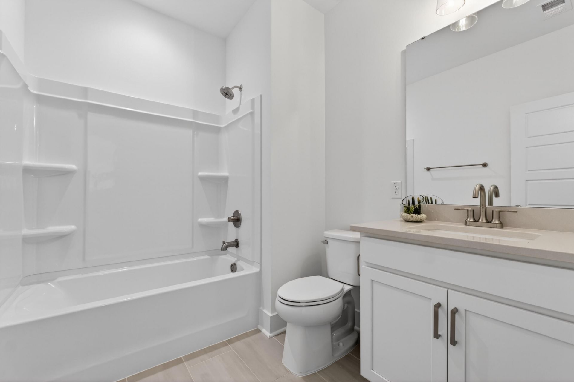 745 Blueway Avenue Photo 20