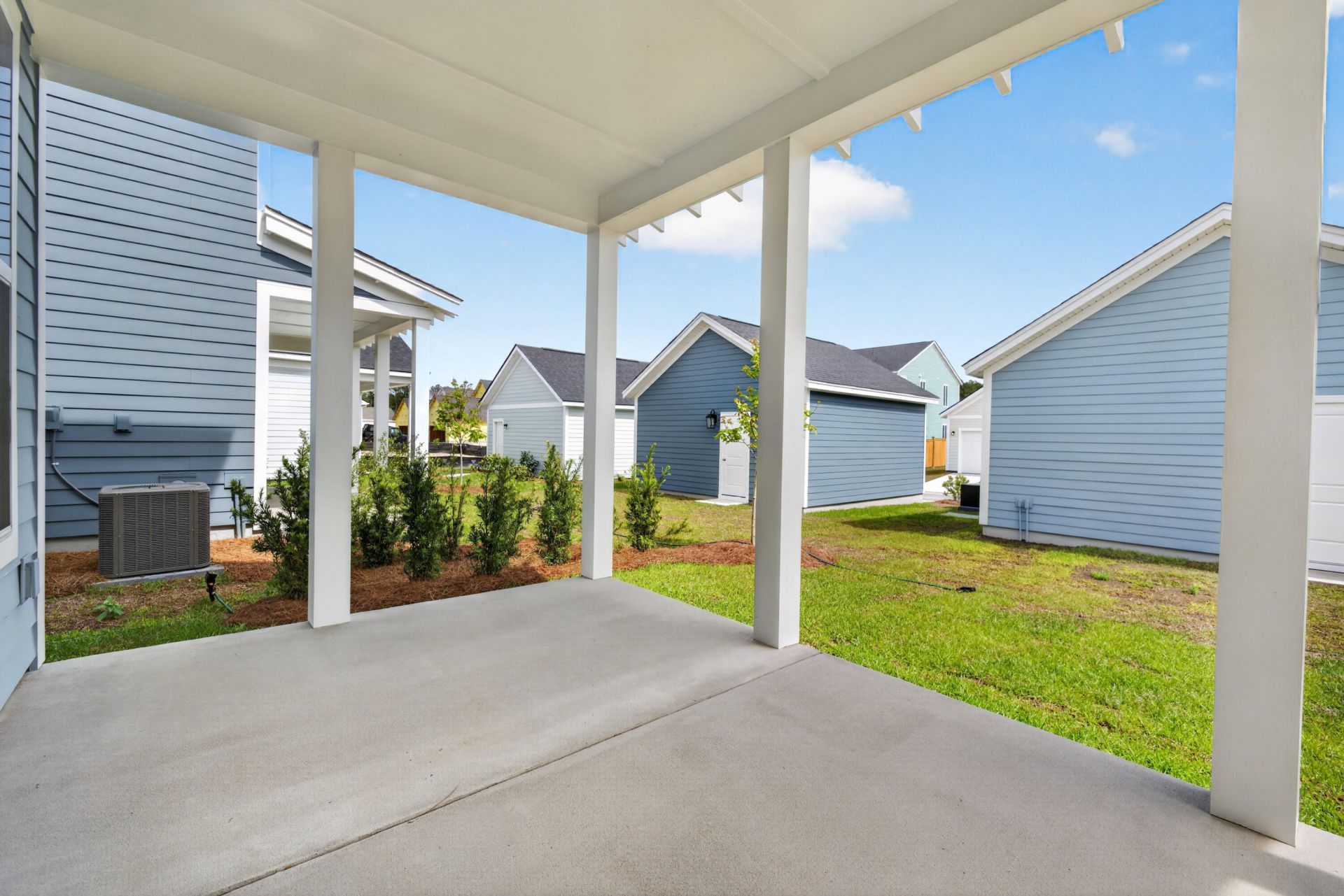 745 Blueway Avenue Photo 22