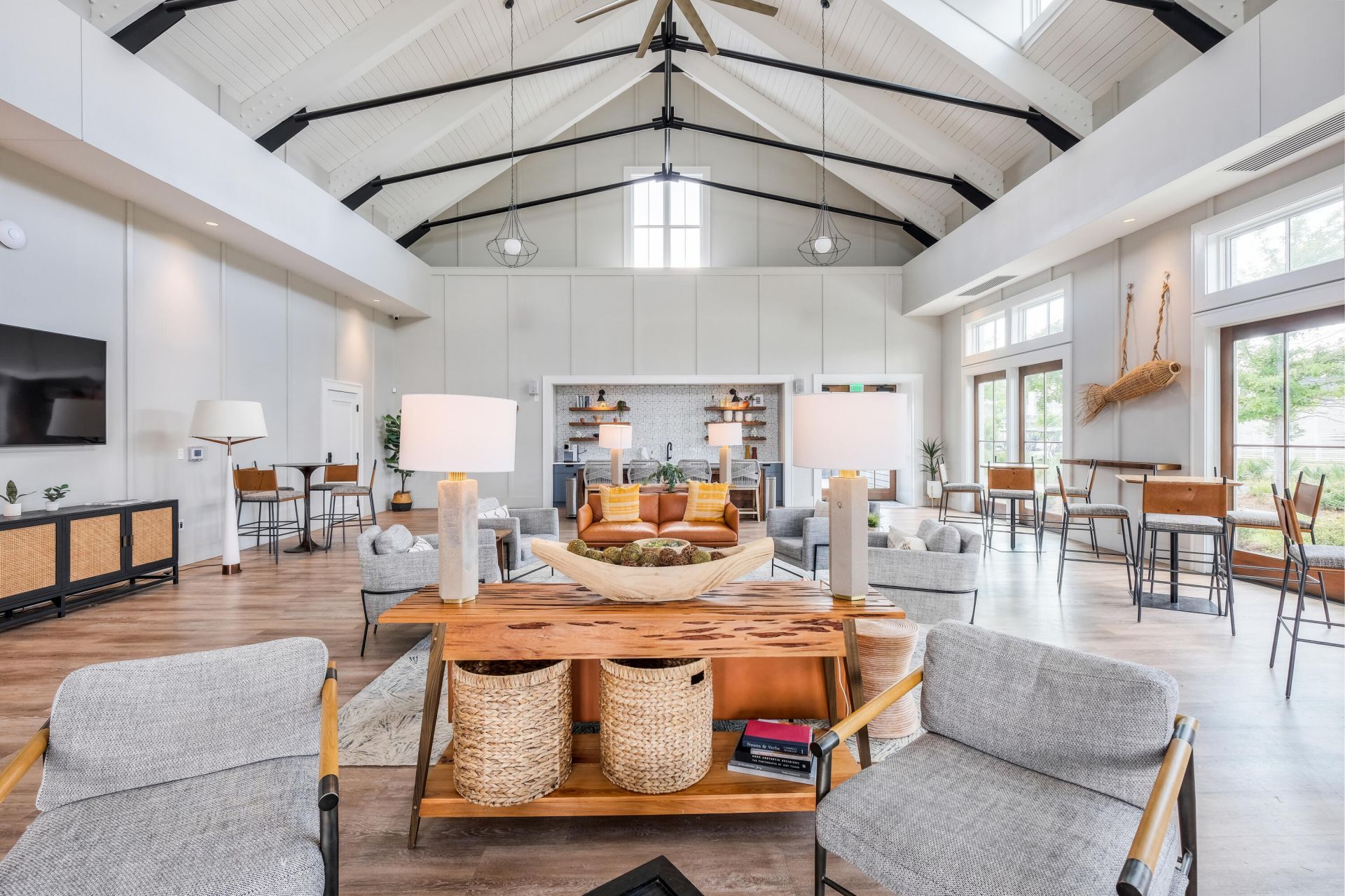 745 Blueway Avenue Photo 30