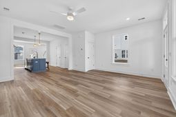 745 Blueway Avenue photo 4