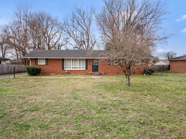 906 Kirkwood Ave, Murfreesboro, TN 37130