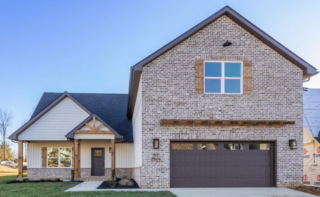 2504 Gentle Rain Road, Knoxville, TN 37920 Main Photo