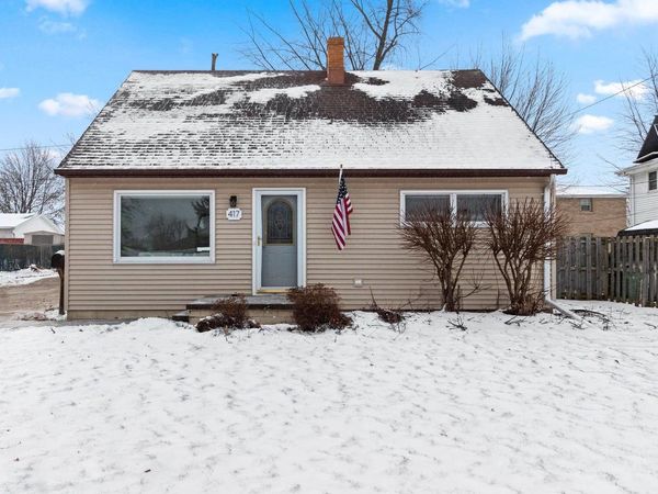 417 W 3RD STREET, Kimberly, WI 54136